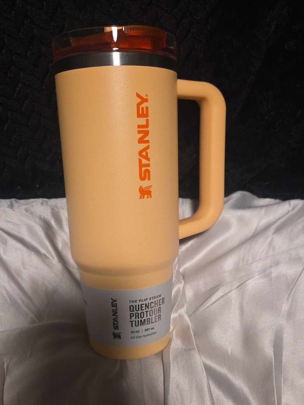 Stanley Quencher ProPour Tumbler - Peach